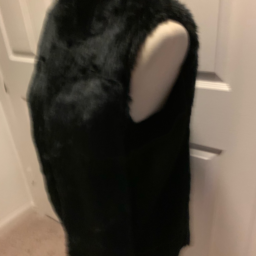 Vest - Picture 2 of 5